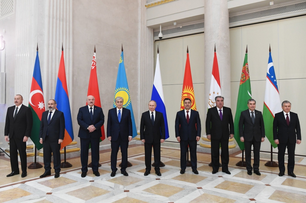 Путин ждет лидеров СНГ на неформальном саммите в Санкт-Петербурге