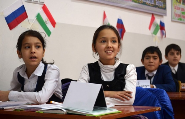 Россия потратит до 5,7 млрд руб. на создание русскоязычных школ в Таджикистане