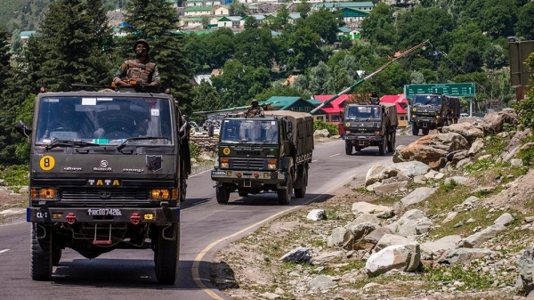 Индия заявила о размещении рекордного количества военных на границе с Китаем