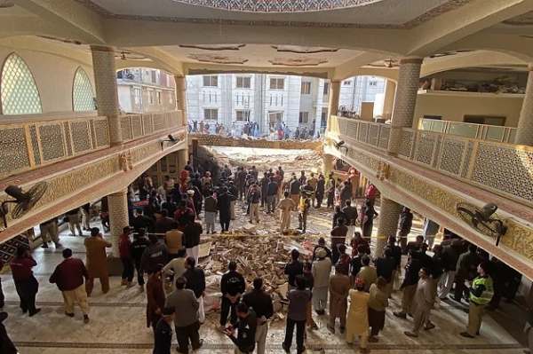 Террорист-смертник взорвал мечеть в Пакистане