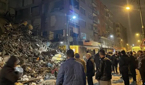 На Турцию и Сирию обрушилось чудовищное землетрясение.(ВИДЕО)