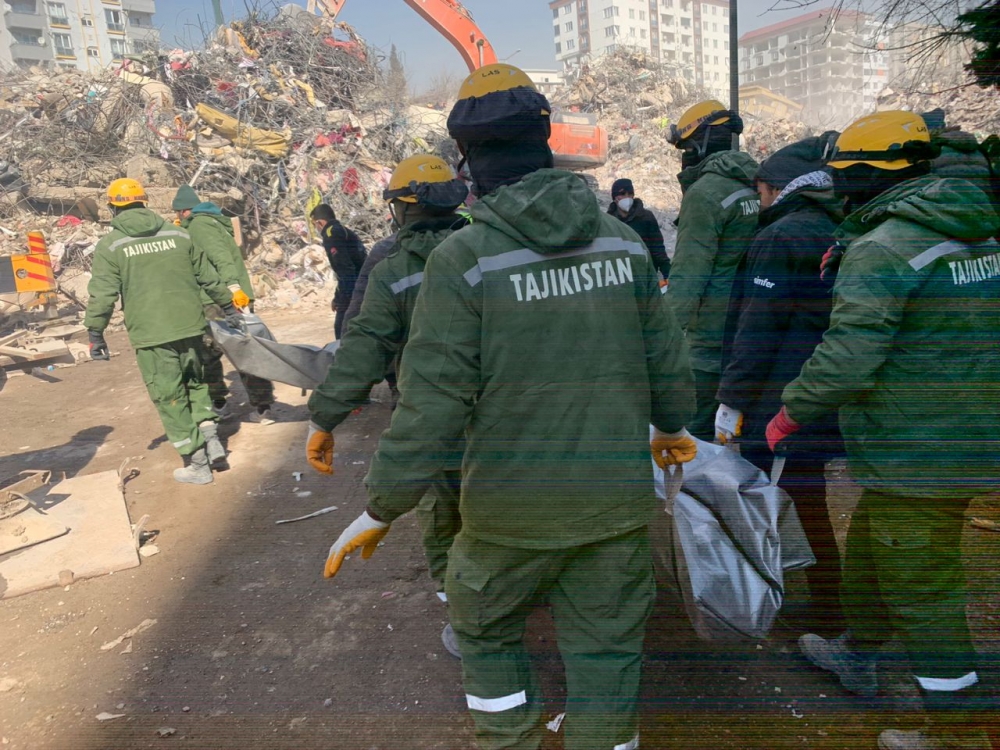 Таджикские спасатели завершили миссию в Турции