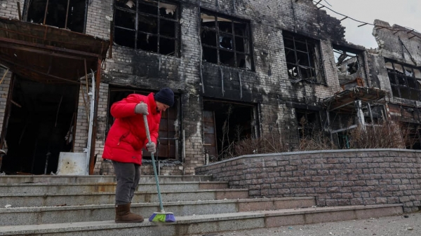 Полиция Украины: трое погибли при попадании ракеты в жилой дом в Краматорске