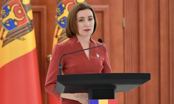 Президент Молдовы подписала закон о переименовании государственного языка с молдавского на румынский