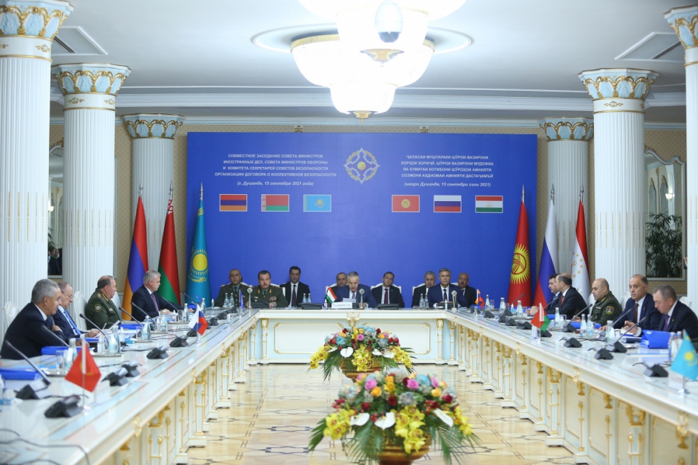 Сегодня страны ОДКБ обсудят в Душанбе вопросы военно-экономического сотрудничества