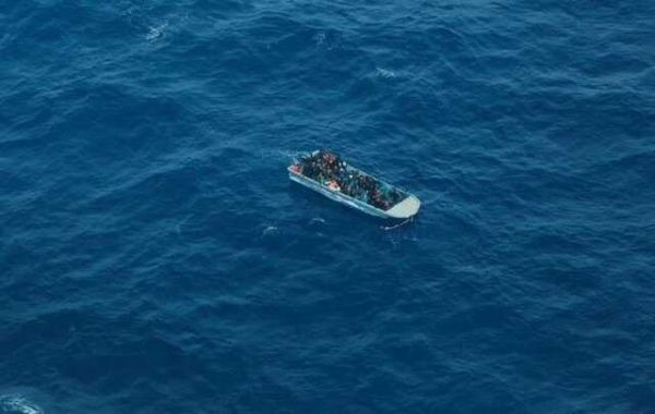 Между Ливией и Мальтой терпит бедствие судно с 400 мигрантами на борту