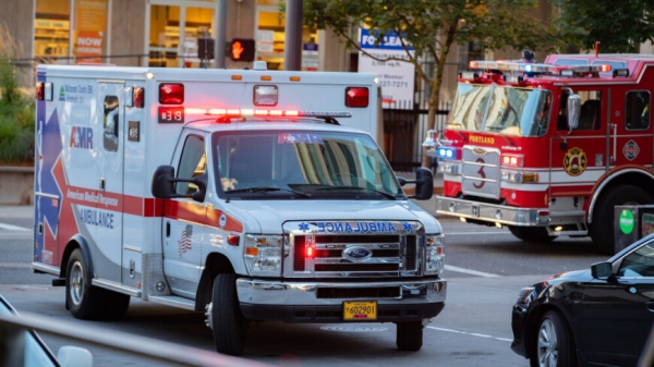 Пожарная служба Нью-Йорка сообщила о пострадавших при обрушении здания на Манхэттене