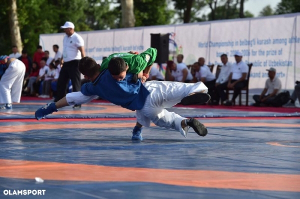 Таджикские борцы привезли 6 медалей с чемпионата Азии