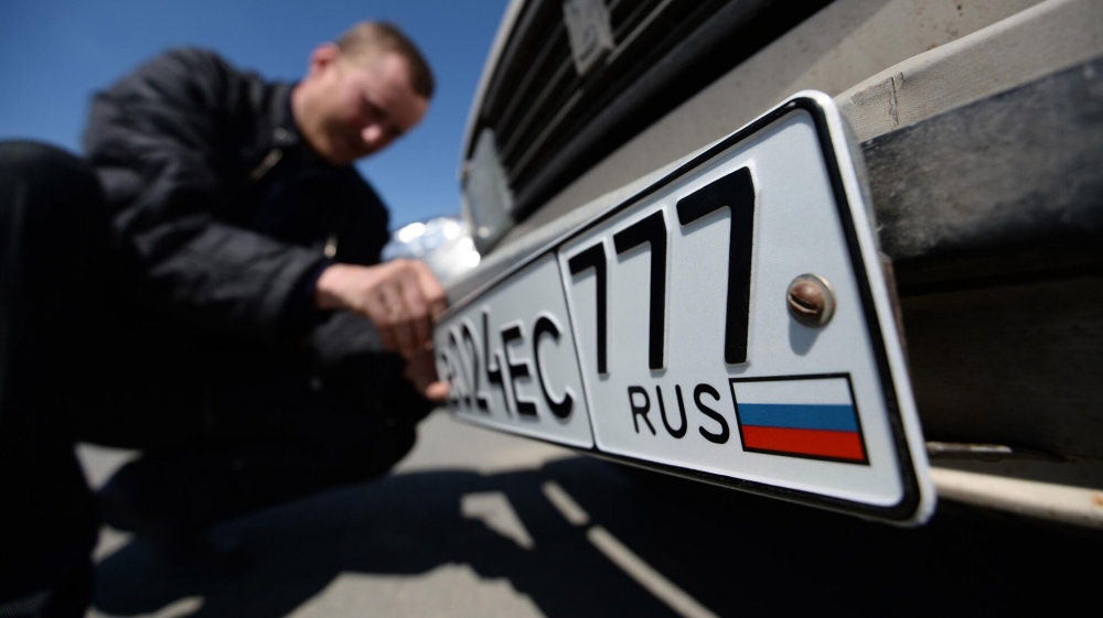 Эстония запретила въезд автомобилям с российскими номерами