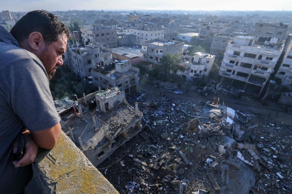 Власти Израиля обещают взять контроль над сектором Газа после окончания боев