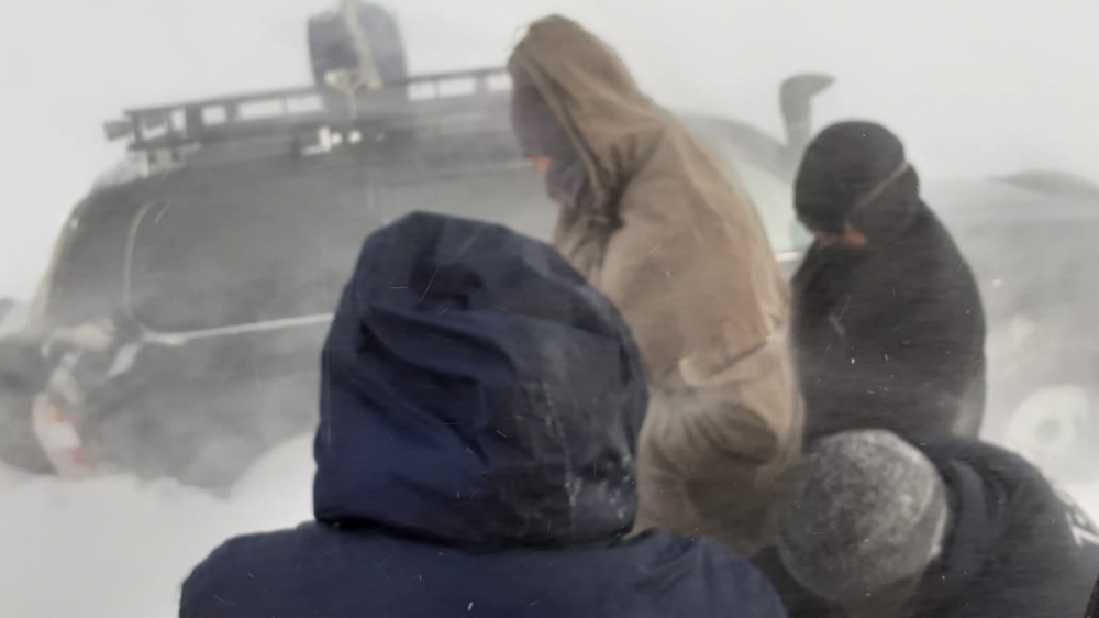 26 таджикистанцев были спасены от замерзания на казахстанской трассе