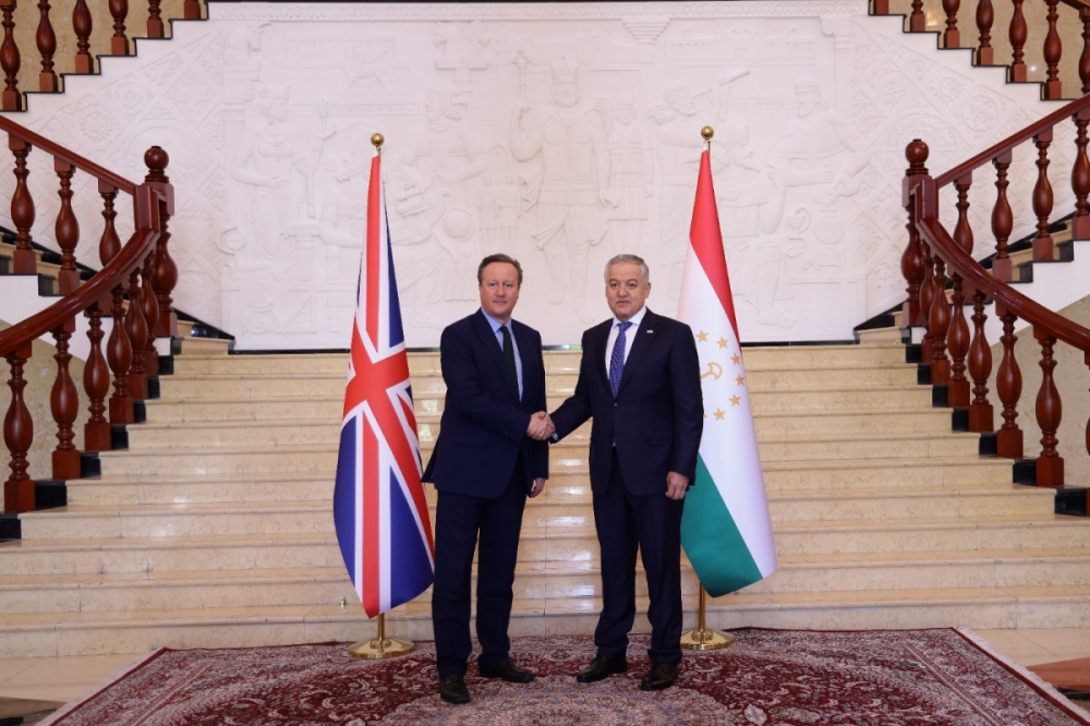 Таджикистан и Великобритания подписали соглашение о воздушном сообщении