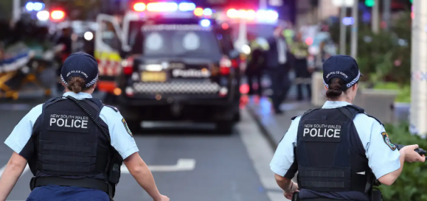 Вооружённое нападение в ТЦ в Сиднее: Полиция установила личность человека с ножом