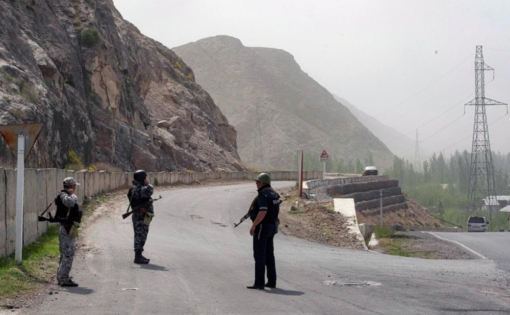 Состояние раненого таджикского учителя после столкновения на границе с Кыргызстаном стабильное