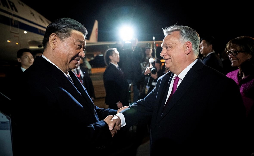 Последствия и критика визита Си Цзиньпина в Венгрию: «посетил китайскую колонию»
