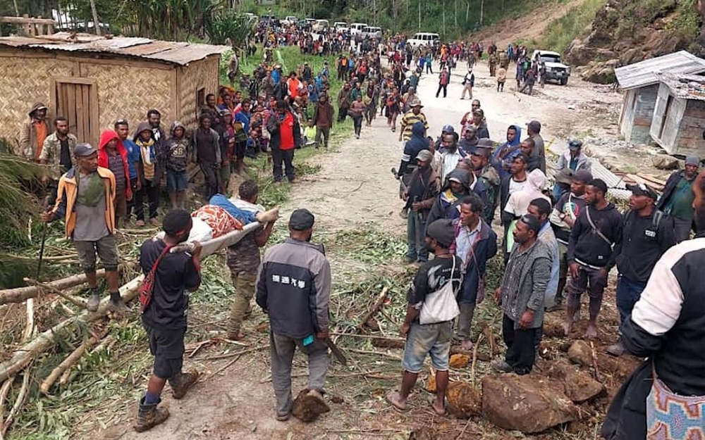 В Папуа - Новой Гвинеи из-за оползня могли погибнуть более двух тысяч человек