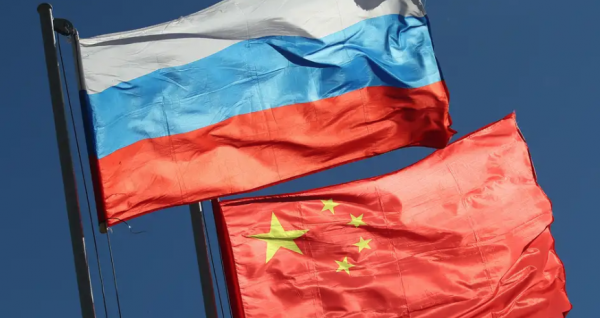 Китайский экспорт в Россию сокращается на фоне санкций США