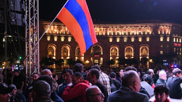 Студенты присоединились к антиправительственным акциям в Ереване