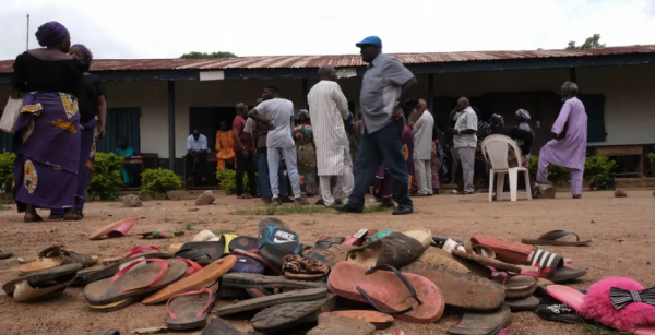 В Нигерии боевики похитили более 150 человек