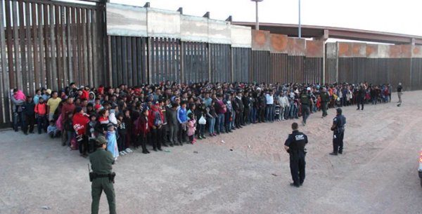 Почти 3 тысячи нелегальных мигрантов из Узбекистана было задержано на границе США