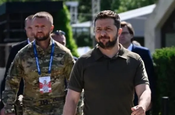 На Украине личного телохранителя Зеленского обвинили в захвате власти