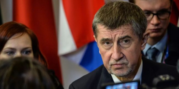 В Чехии обвинили правительство в «мечтах о войне с Россией»